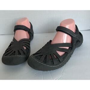 Sport by Jambu Memory Foam Gray Crisscross Straps
Comfort Walking Shoe Sandal 9